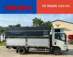 Xe Tải Isuzu QKR 210 2.250 kg Thùng Mui Bạt Cabin Vuông